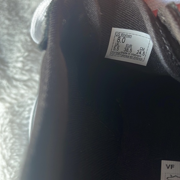 ❤️NEW!!!❤️ Vans “Off the Wall” Shoes. - Picture 8 of 8